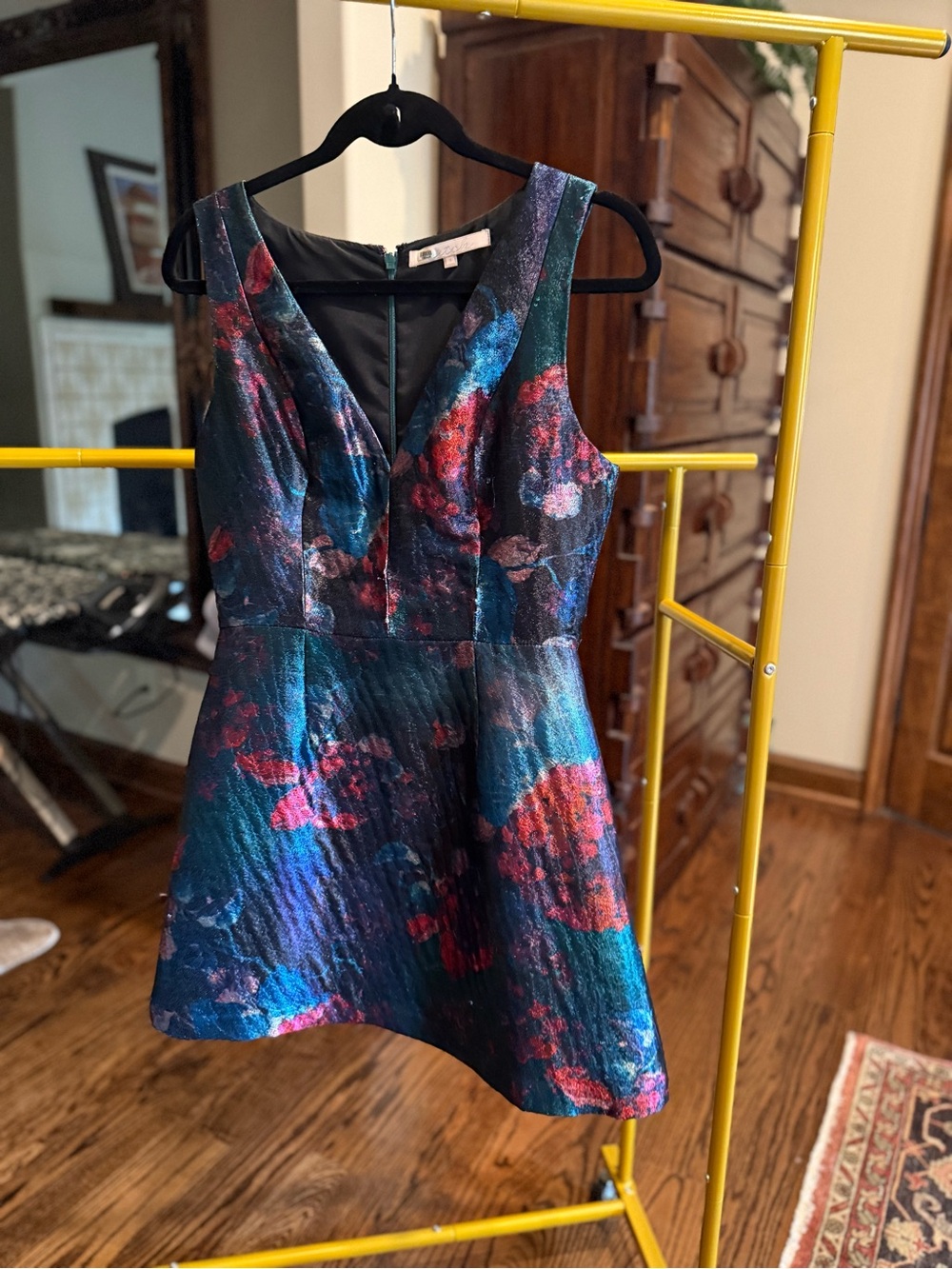 Dress Lot- Floral V-Neck Sleeveless Fit & Flare Dress - Multicolor
